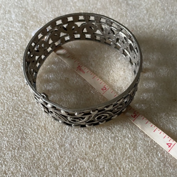 Antique engraved bangle parson - Picture 4 of 5